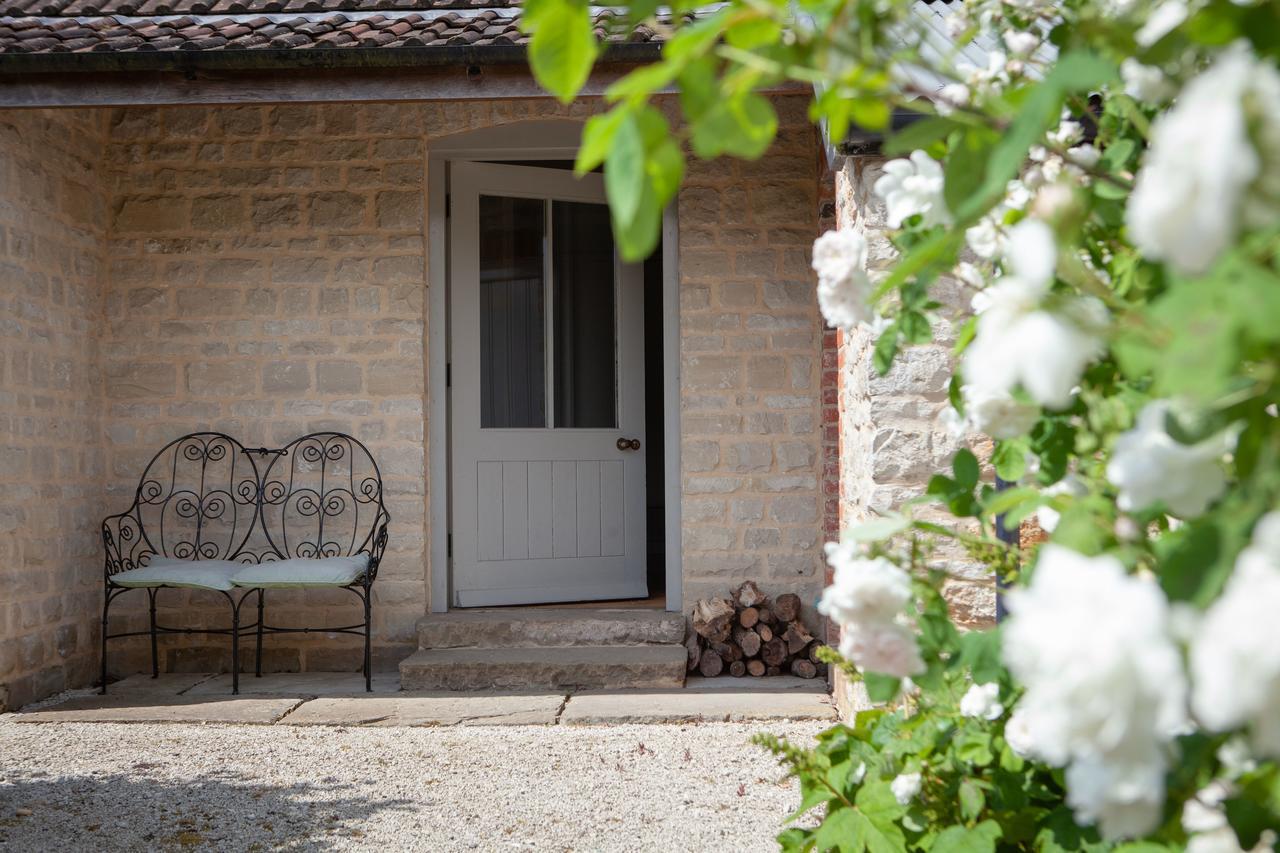 กัทชพูล บีแอนด์บี Bed & Breakfast กิลลิงแฮม ภายนอก รูปภาพ